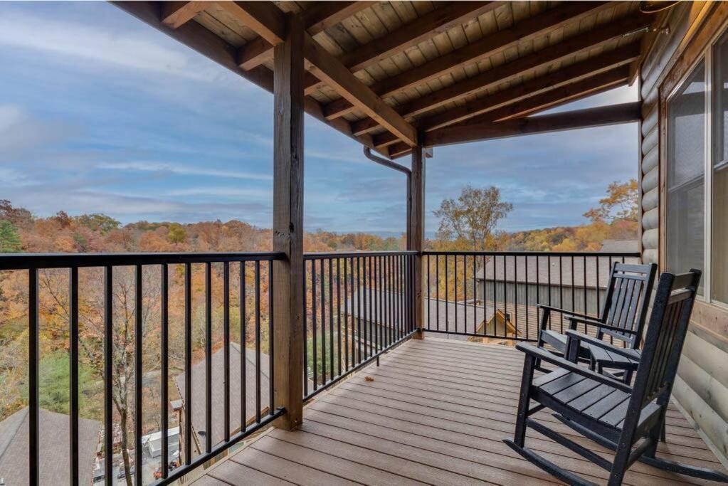 Blue Moon Ridge: Brand New Cabin! 5 Bedrooms, Pool/Hot Tub, Theatre Pigeon Forge Exterior foto