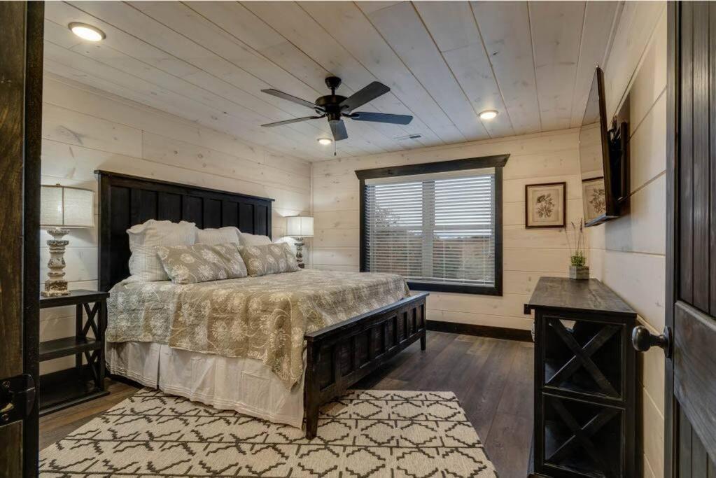 Blue Moon Ridge: Brand New Cabin! 5 Bedrooms, Pool/Hot Tub, Theatre Pigeon Forge Exterior foto
